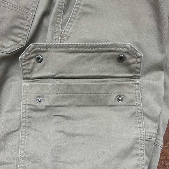 Duluth Men's 40 Grit Standard Fit Tan Cargo Pants Size 32x30 - FLAWED - Picture 6 of 10